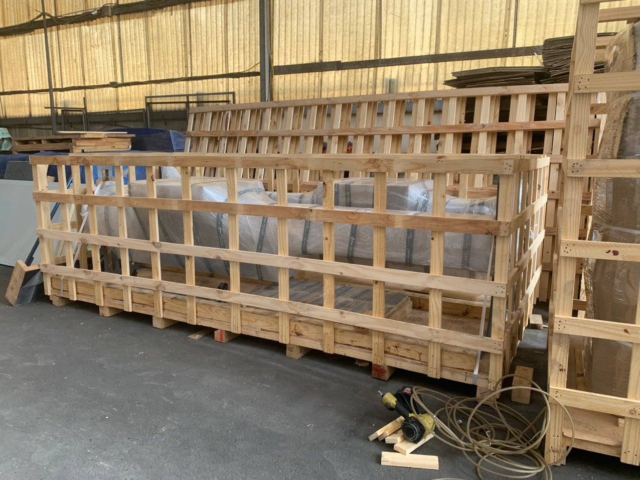 Wooden crate, Dear Wooden Case Wooden crate, Dear Wooden Case